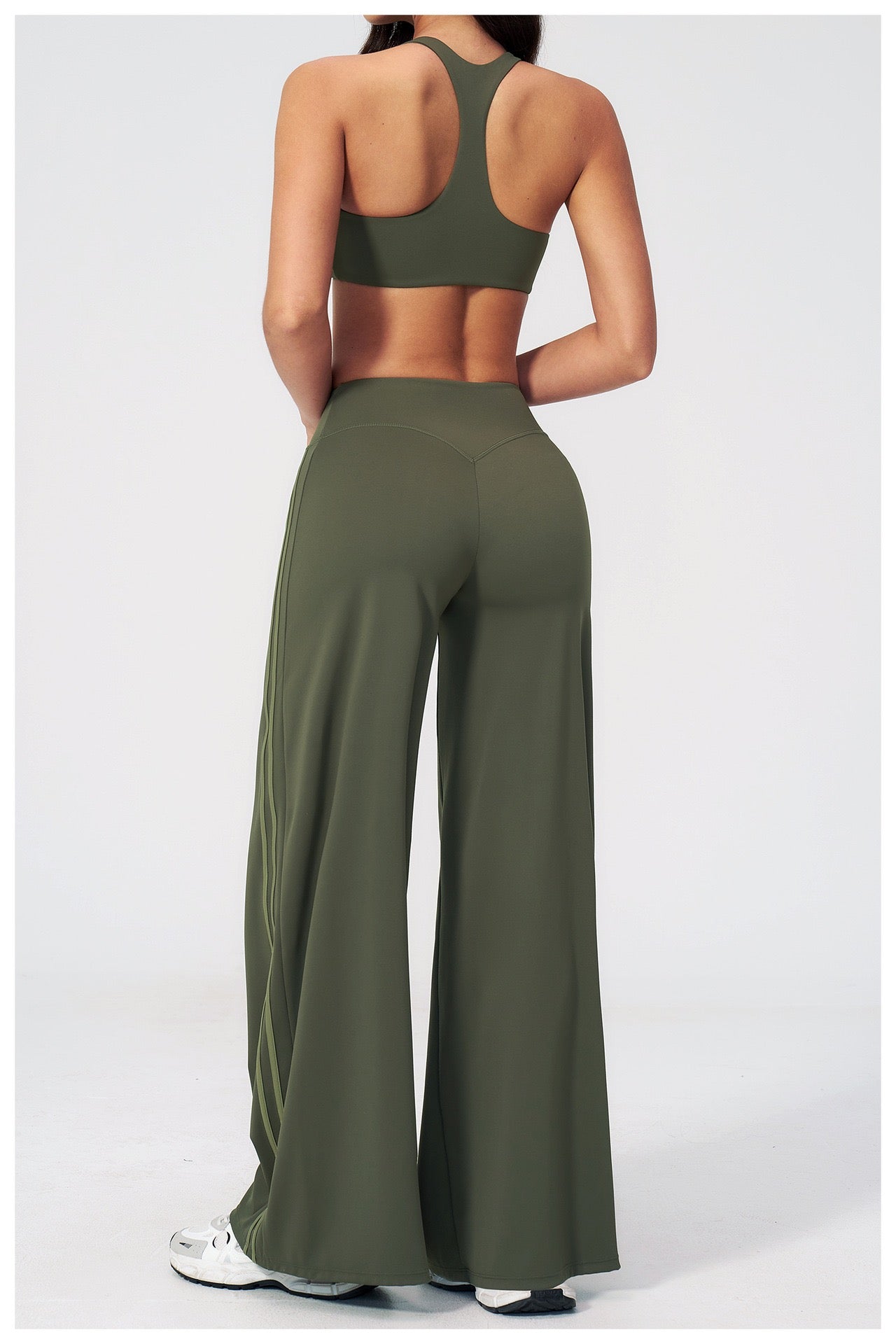 Solstice Flow Wide-Leg Set